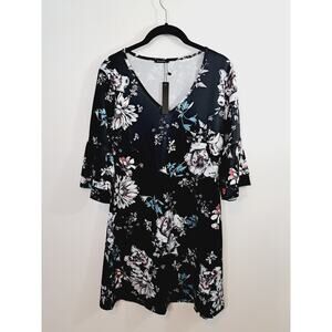 Gracyoga New!! Women's Black Floral Bell Sleeve Dress In Size Small
